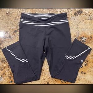 Lululemon Run: Inspire Crop II size 4